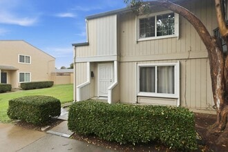 4226 Comet Cir in Union City, CA - Foto de edificio - Building Photo