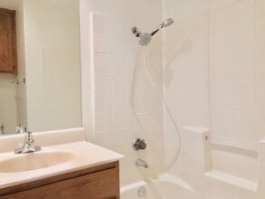 1215 N San Gabriel Ave in Azusa, CA - Building Photo - Building Photo