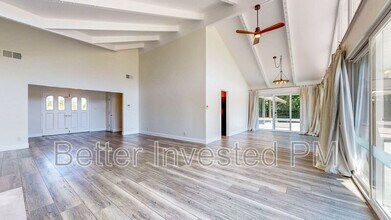475 Country Club Dr in Santa Rosa, CA - Foto de edificio - Building Photo