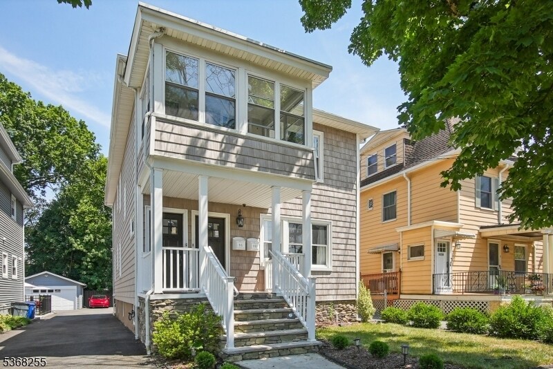 9 Central Ave in Montclair, NJ - Building Photo