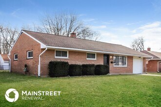 4352 Ashgrove Dr in Grove City, OH - Building Photo - Building Photo