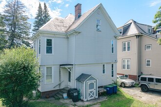 11 Cambria St in Somerville, MA - Building Photo - Building Photo