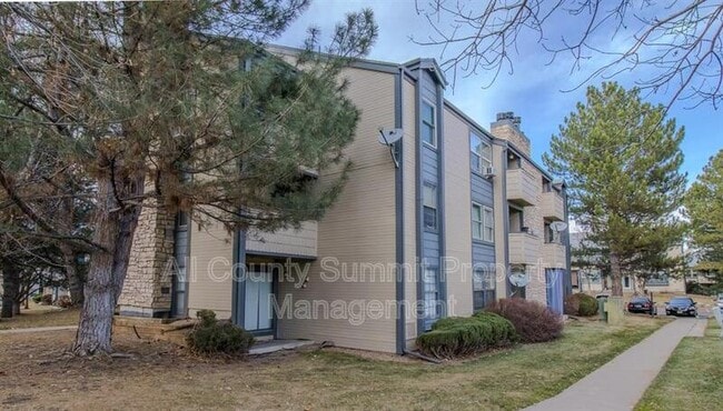 16103 E Alaska Pl in Aurora, CO - Building Photo - Building Photo