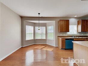 1510 Peachcroft Rd in Charlotte, NC - Building Photo - Building Photo