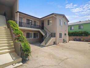 3653 Overland Avenue, in Los Angeles, CA - Foto de edificio - Building Photo
