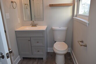 519 Canal Dr, Unit 2 in Carolina Beach, NC - Building Photo - Building Photo