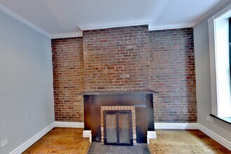 51 Leroy St, Unit 2D in New York, NY - Building Photo - Building Photo