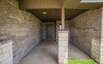 14411 Ave. S in Lubbock, TX - Foto de edificio - Building Photo
