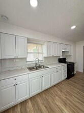 339 Brettonwood Dr in San Antonio, TX - Foto de edificio - Building Photo