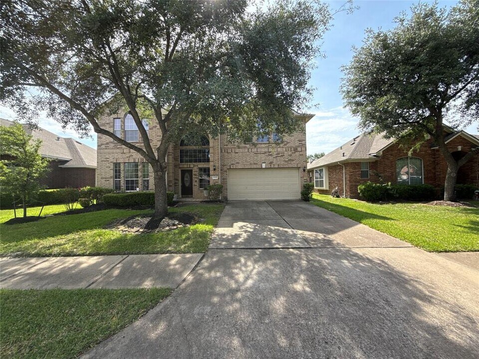 7819 Blue Stream Ct in Houston, TX - Building Photo
