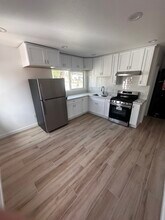 1406 W Maxzim Ave, Unit 1406A in Fullerton, CA - Building Photo - Building Photo