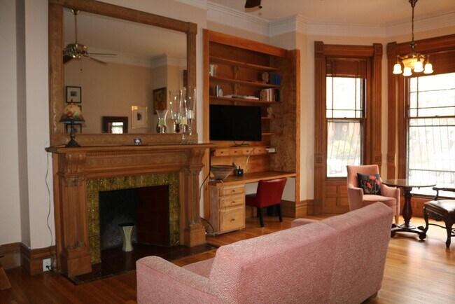 240 Marlborough St, Unit 3 in Boston, MA - Foto de edificio - Building Photo