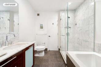 100 Jay St in Brooklyn, NY - Building Photo - Building Photo