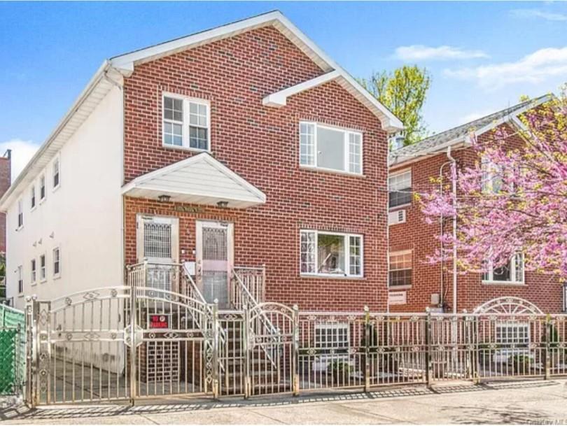 3764 Olinville Ave in Bronx, NY - Building Photo