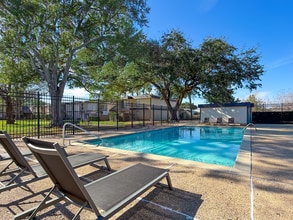 Acadia Park Apartments in Houma, LA - Foto de edificio - Building Photo