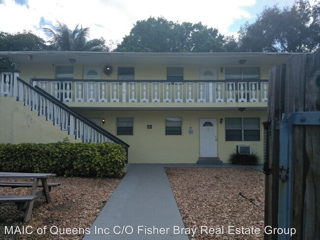 300 SW 4th Ct in Fort Lauderdale, FL - Building Photo - Building Photo