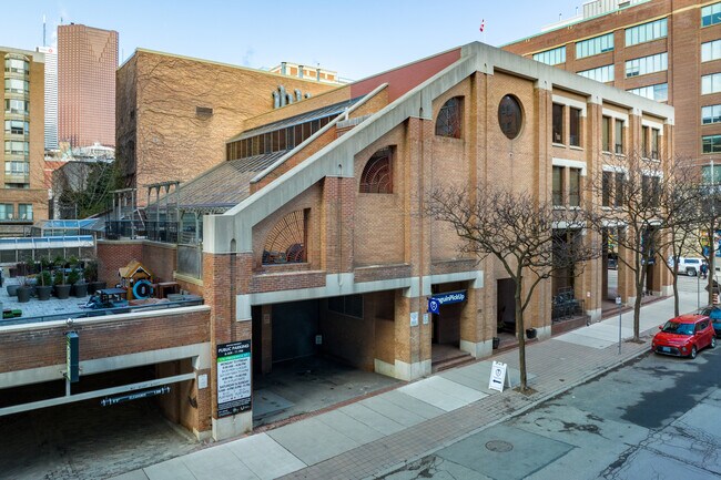 Lofts on Frederick in Toronto, ON - Building Photo - Building Photo