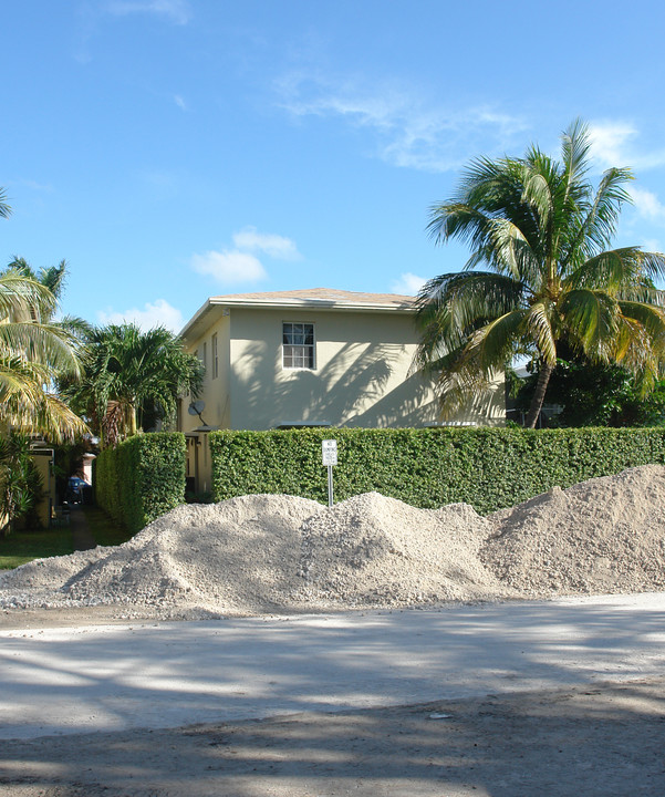 1791 Marseille Dr in Miami Beach, FL - Building Photo