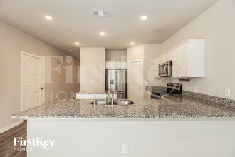 308 Niki Dr in Lewisville, TX - Building Photo - Building Photo