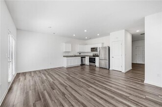 206 Fenchurch Wy in Cartersville, GA - Building Photo - Building Photo