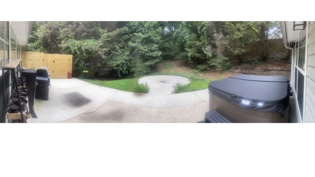 6728 Carriage Walk Ln in Flowery Branch, GA - Building Photo - Building Photo