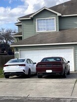 103 Cedargrove in San Marcos, TX - Building Photo