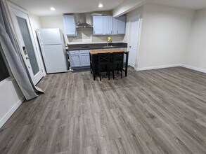 728 Stepney Pl in Inglewood, CA - Building Photo - Building Photo