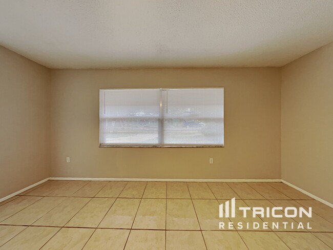 613 Boston St in Tarpon Springs, FL - Building Photo - Building Photo