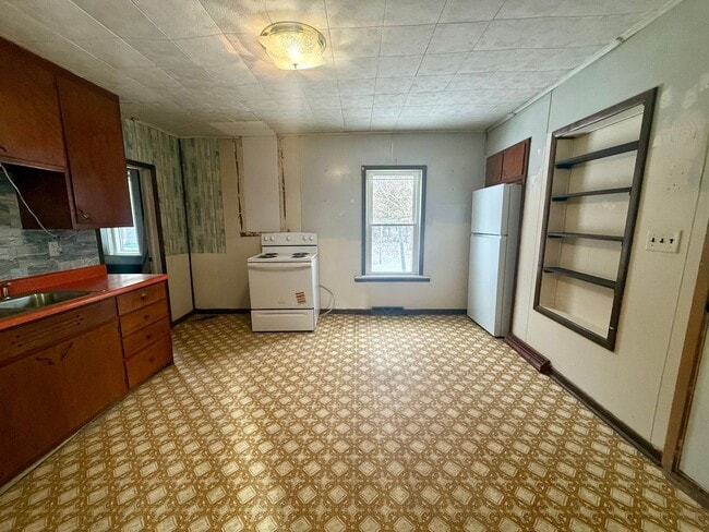 536 Mill St in White Lake, WI - Building Photo - Building Photo