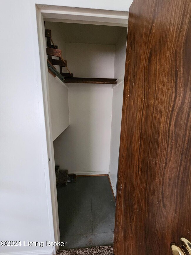 1039 Parkway Dr, Unit 2 in Louisville, KY - Building Photo - Building Photo