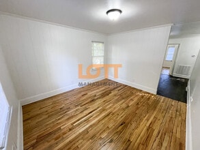 203 King St in Greenville, SC - Building Photo - Building Photo