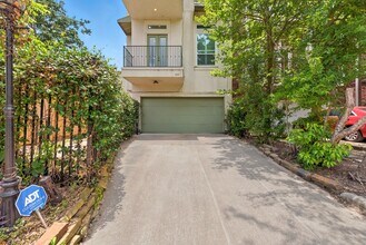 1317 Bomar St in Houston, TX - Building Photo - Building Photo