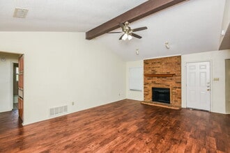 7908 Gladewater Dr in Edgecliff Village, TX - Building Photo - Building Photo