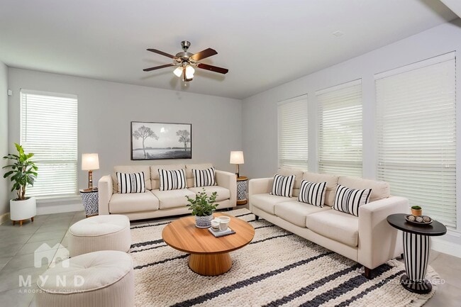 120 Knight of Realm Blvd in Lewisville, TX - Building Photo - Building Photo