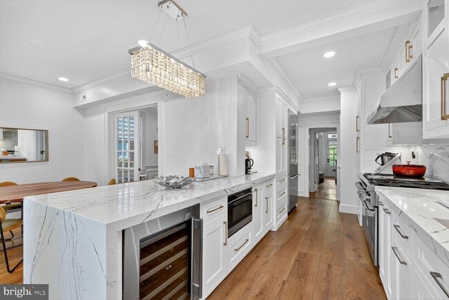 3839 Garfield St NW in Washington, DC - Building Photo - Building Photo