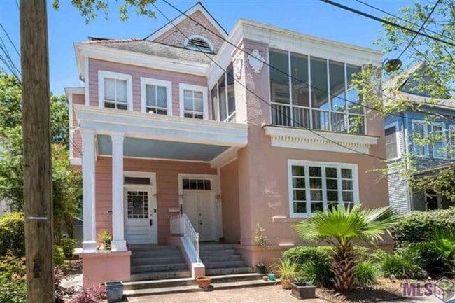 property at 1660 Dufossat St