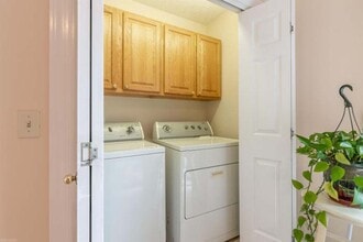 365 Oak Tree Blvd NW in Christiansburg, VA - Building Photo - Building Photo