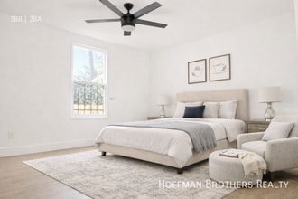 1932 New England St in Los Angeles, CA - Building Photo - Building Photo