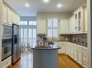 592 Bomar St in Houston, TX - Building Photo - Building Photo