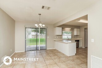 1376 23rd Pl SW in Vero Beach, FL - Foto de edificio - Building Photo