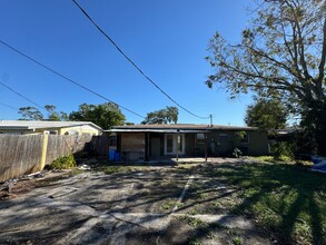 4718 Eldorado Dr in Tampa, FL - Building Photo - Building Photo