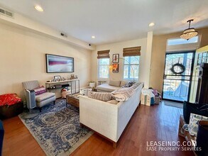 159 V St NE in Washington, DC - Building Photo - Building Photo