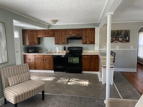 188 Lake Ave, Unit Lake Ave in Saratoga Springs, NY - Building Photo - Building Photo