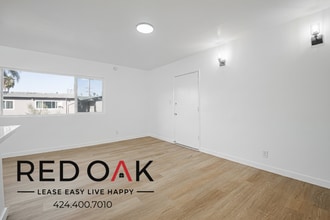 6303 Cherry Ave, Unit 6 in Long Beach, CA - Foto de edificio - Building Photo