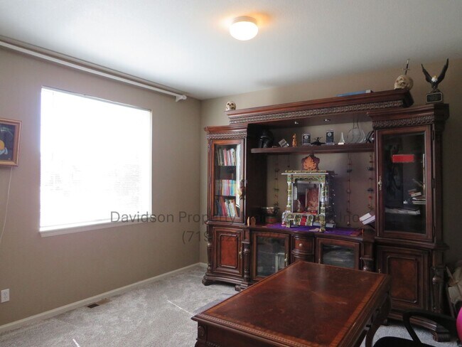 6604 Big Leaf Ln in Colorado Springs, CO - Building Photo - Building Photo