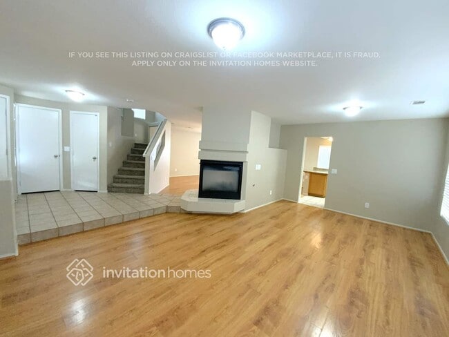 10220 Crepe Myrtle Ct in Las Vegas, NV - Building Photo - Building Photo