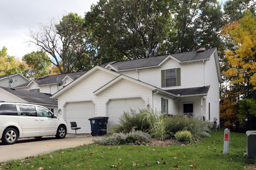 Condos on Gurley Apartments in Akron, OH