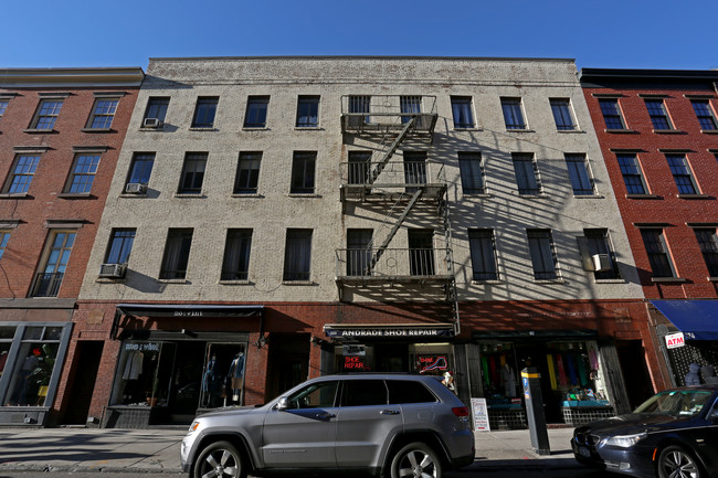 318-322 Bleecker St in New York, NY - Building Photo - Building Photo