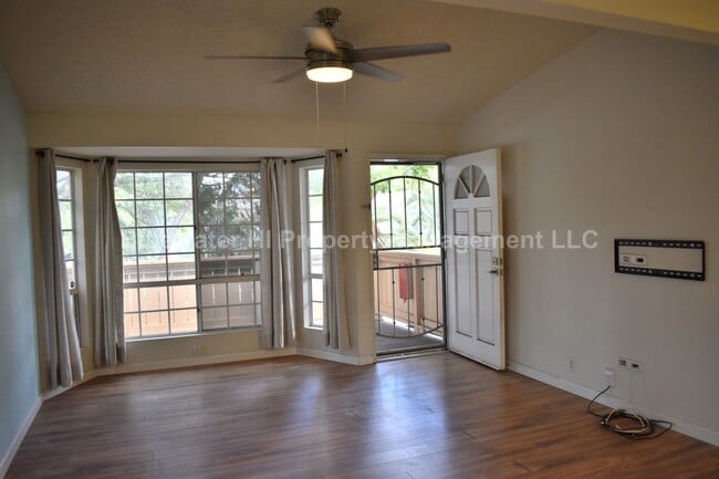 468 Mananai Pl in Honolulu, HI - Building Photo - Building Photo