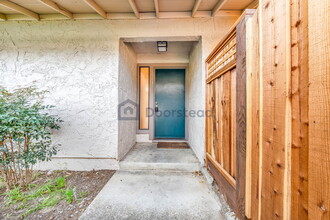 101 Torrey Pine Ter in Santa Cruz, CA - Building Photo - Building Photo